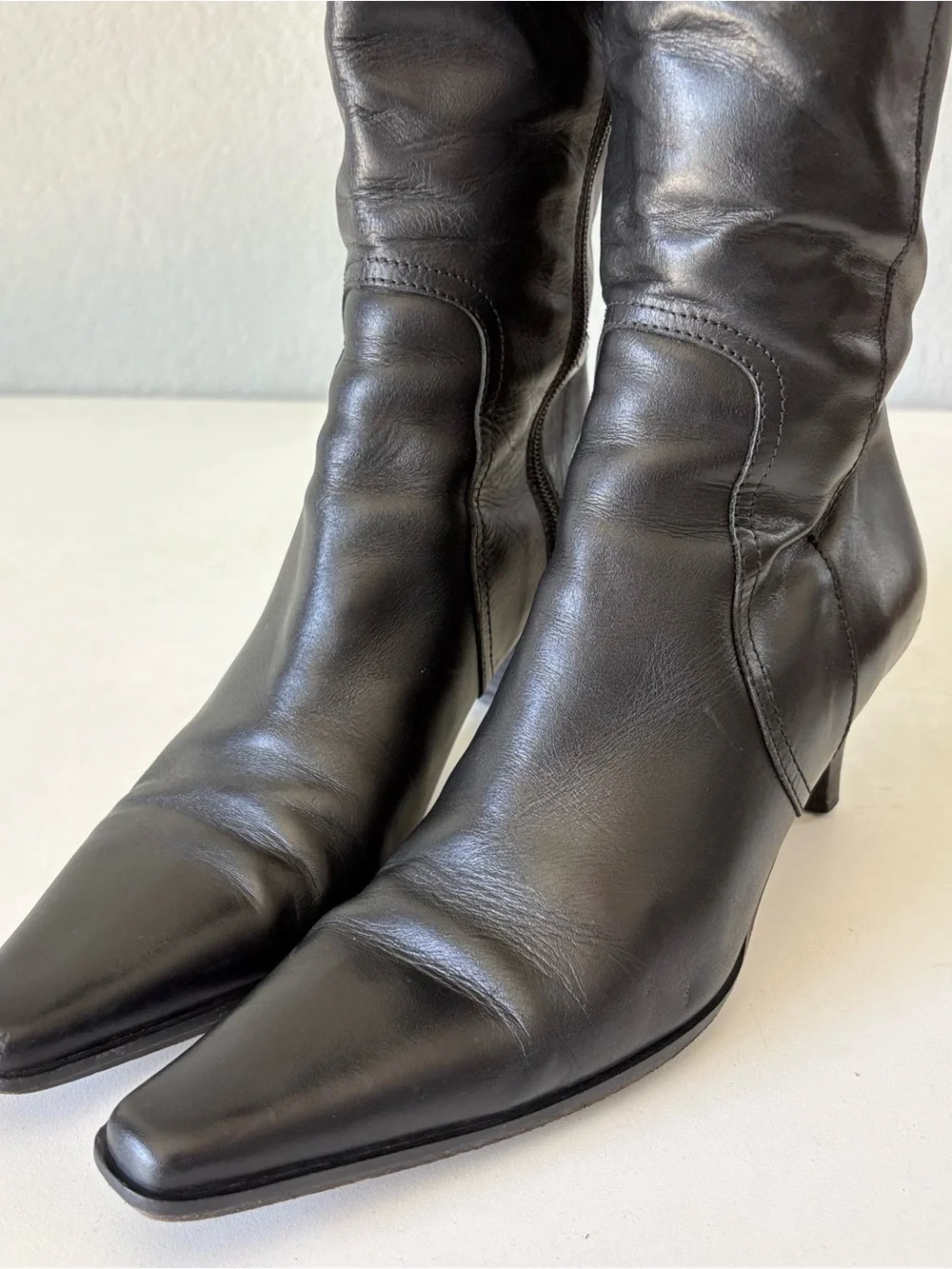 Coach Black Full Leather Knee High Pumps Boots Point Toe Zip Womens Size 7 Italy
